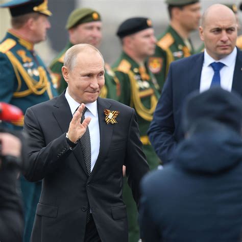 Vladimir Putin Scores 10 Times More Reelection Signatures Than Required ...