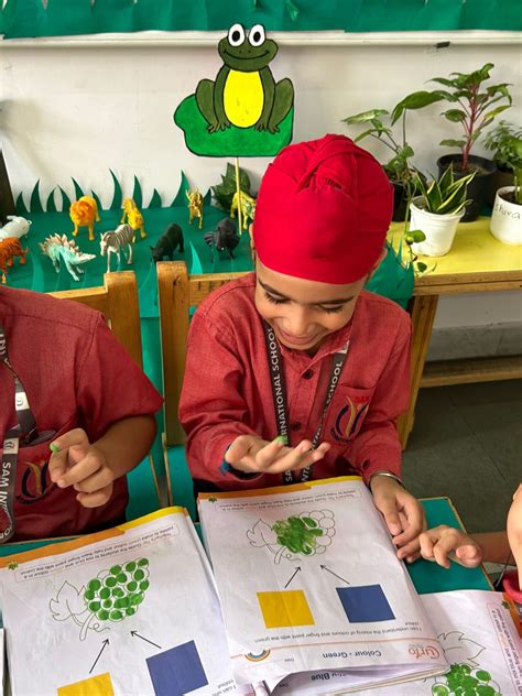 Home Green Colour Day Preschool