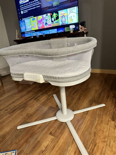 Halo Bassinet Swivel Sleeper Luxe for Sale in Spanaway, WA - OfferUp