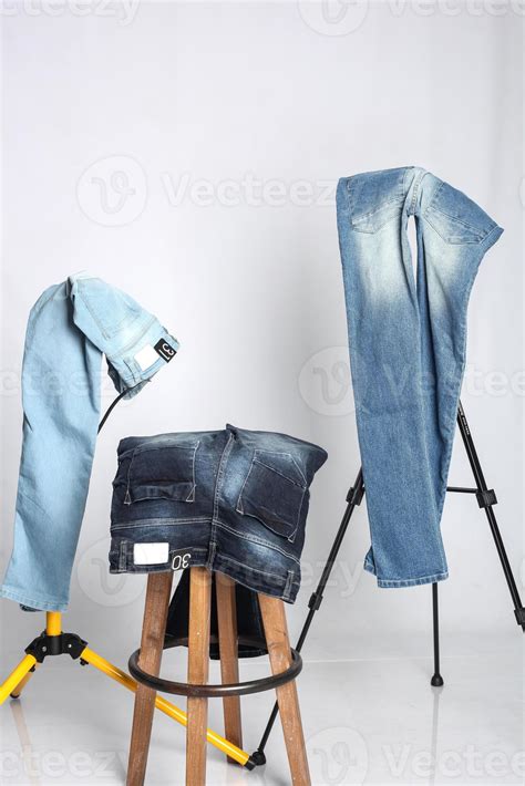 Display of Cloth Design 的图像结果