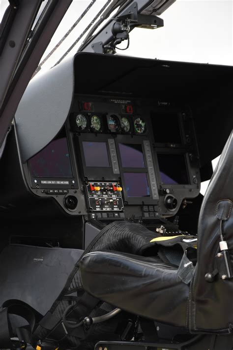 Small Plane Cockpit Controls 的图像结果