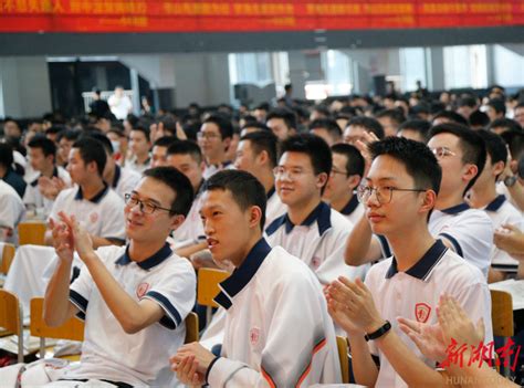 岳阳县一中2022年高考基本情况来了！他们有望录取清华北大！_上线_物理_曾晴