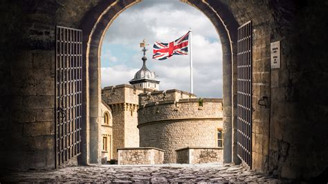 Inside the Tower of London - Smithsonian Channel