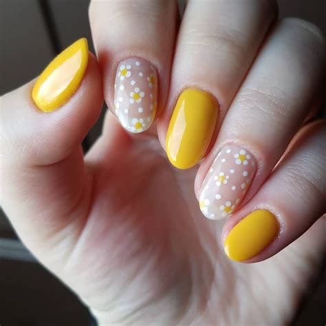 daisy dotticure by @bugnails on instagram | Acrylic nails yellow ...