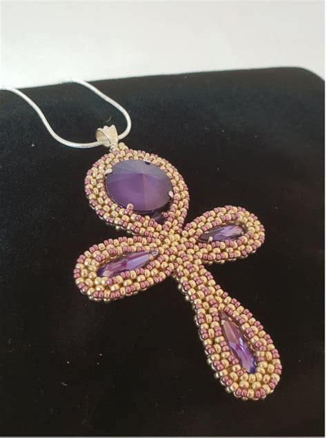 Beaded Cross Tutorial 的图像结果