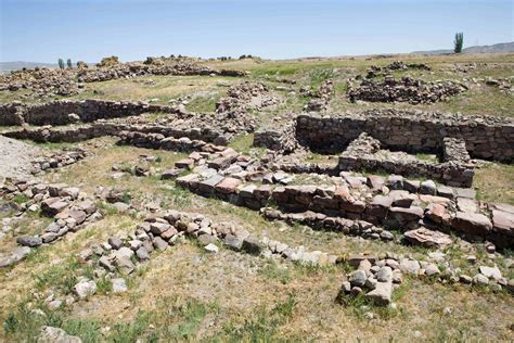 News - New Thoughts on Shovel-Shaped Teeth - Archaeology Magazine