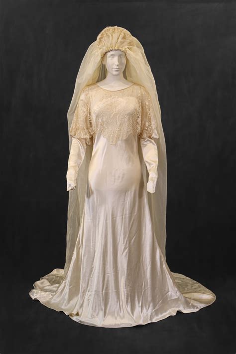 Wedding Dress 1930 - New Canaan Museum and Historical Society