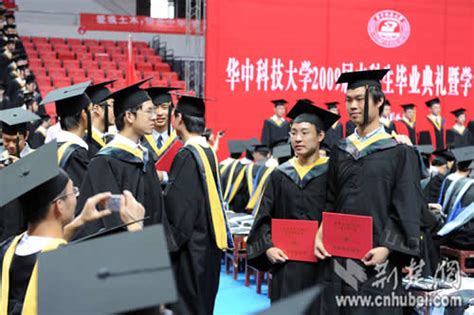 机械系举办2022年毕业典礼-清华大学机械工程系