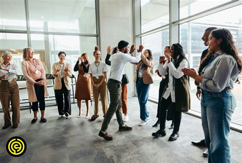 10 Quick Team Building Activities For Virtual and In-Person Teams
