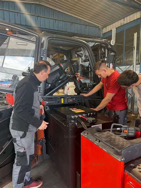 Transforming Linde Fleets In Southern Europe With BSLBATT 80V Lithium ...