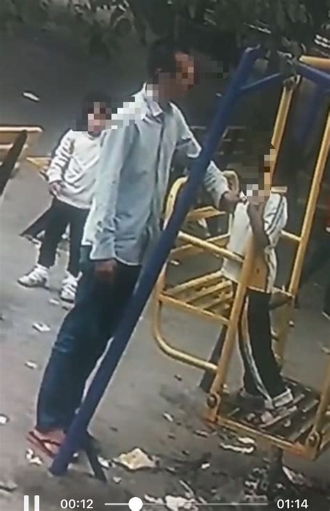 广东普宁某中学门口一男子当两名儿童面猥亵女学生！已被刑拘