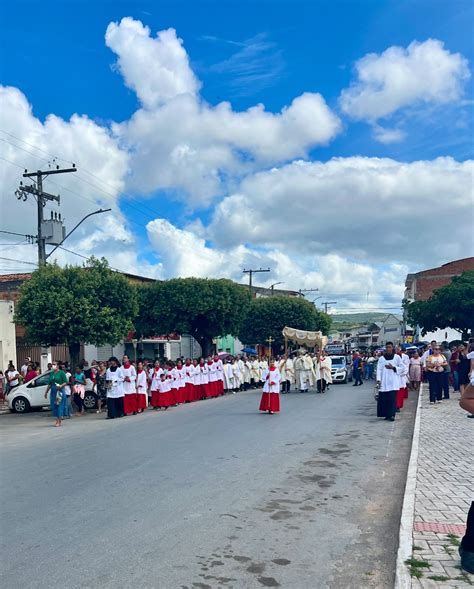 Corpus Christi em Araci mantem a tradição cultural dos tapetes e celebrações