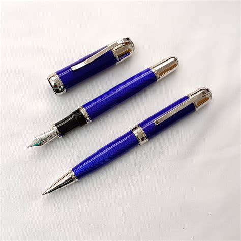 Vintage Pen Store - Collection of all types of Pens