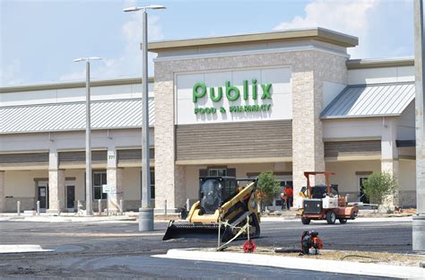 Publix at Main Street in Destin has an opening schedule in mind