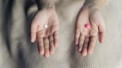 Loratadine vs. Cetirizine: Comparing Two Common Allergy Medications ...