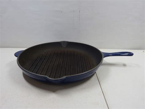 Lot # 88 Amazing Le Creuset Cast Iron Skillet Grill Pan - Movin On ...