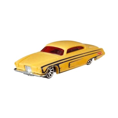 Buy Hot Wheels Color Shifters Vehicle (Styles May Vary) Online at Best ...