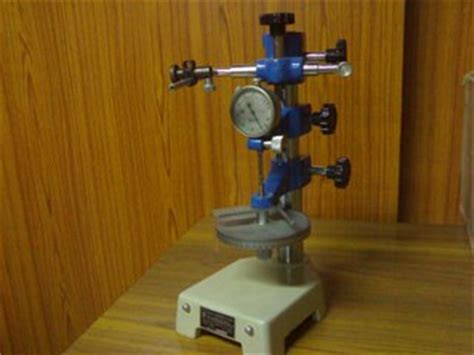 NIT Trichy - Dial Gauge Calibration Tester