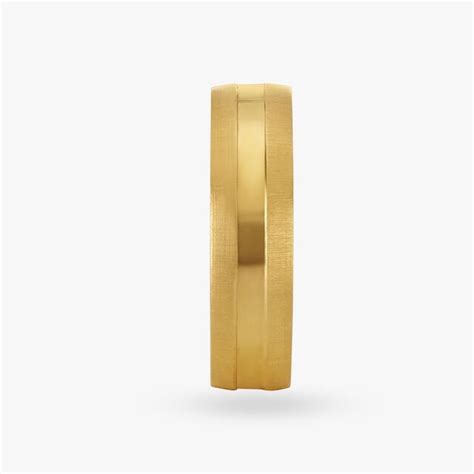 Sculpted Men's Gold Finger Ring