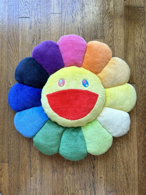 Takashi Murakami TAKASHI MURAKAMI RAINBOW FLOWER PILLOW | Grailed