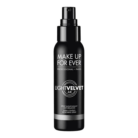 Light Velvet Air Shine-Control Refreshing Setting Spray • 100ml