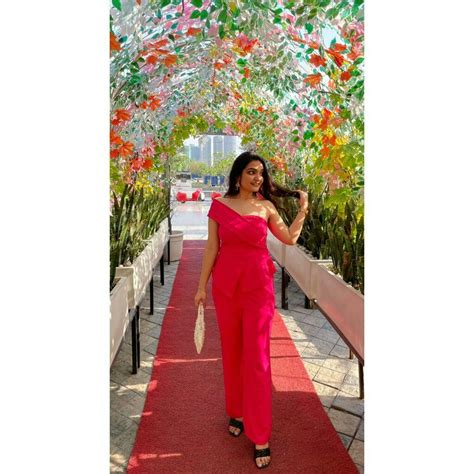 Athena Women Fuchsia Solid One Shoulder Top and Trousers – Athena Lifestyle