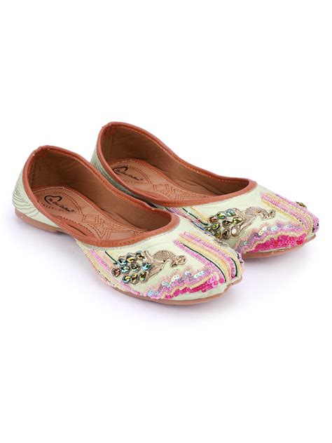 The Desi Dulhan Women Green Ethnic Embellished Mojaris Flats: Buy ...