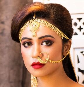 Wedding Gold Nath Design - Buy Wedding Gold Nath Design online at Best ...