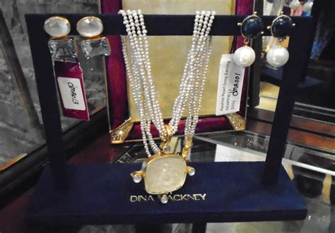 Dina Mackney – Finley House Couture