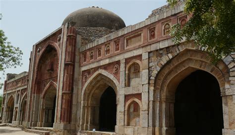 10 Mosques You Can Visit in India - lifeberrys.com