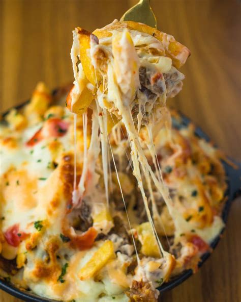 Steak Loaded Fries - The Yellow Plate