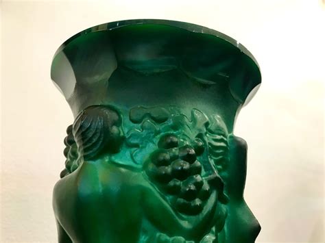Art Deco Large Green Malachite Glass Nudes Vase - Artedeco - Online Antiques