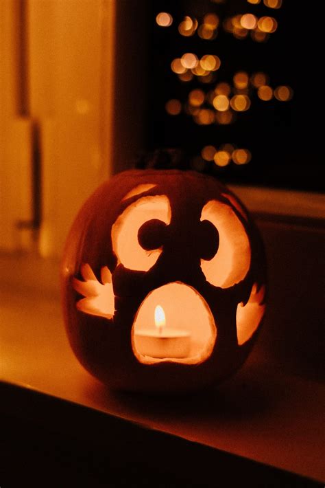 10 Funny Pumpkin Carving Ideas and Tutorial