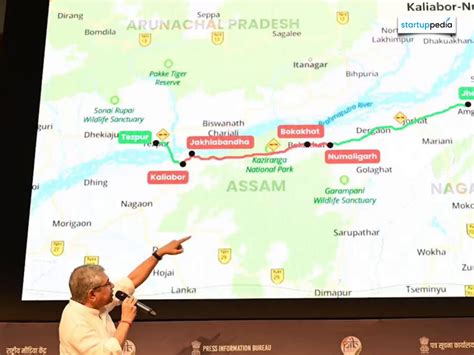 'Achha lag raha hai na, Swadeshi': Ashwini Vaishnaw uses Zoho ...