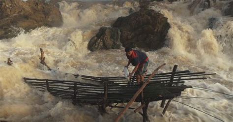 Mekong in crisis: Thailand plans to blast isles in the river to make ...