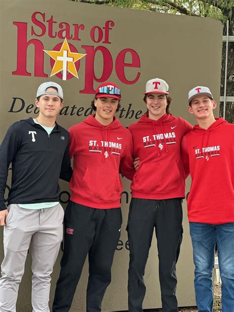 sth_service_gallery_bread-of-life-2023 - St. Thomas High School