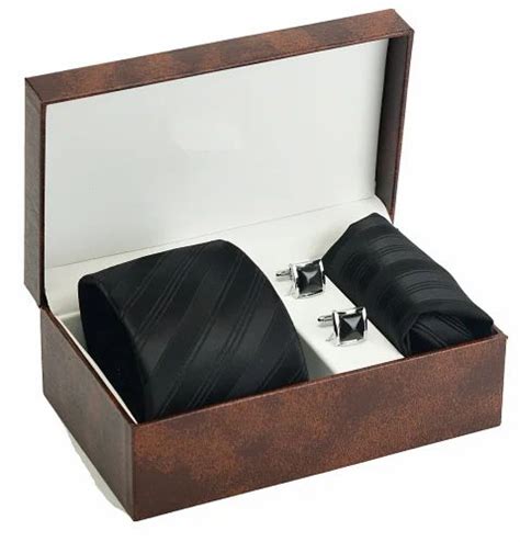 Mens Tie Pin Trader - Wholesaler / Distributor from New Delhi