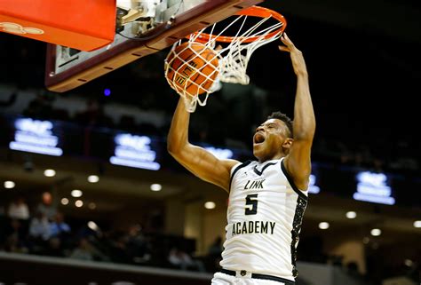 Link Academy: Why top high school basketball recruits move to Branson