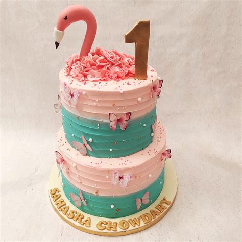 Two Tier Flamingo Cake | Flamingo Head Cake | Flamingo Cake – Liliyum ...