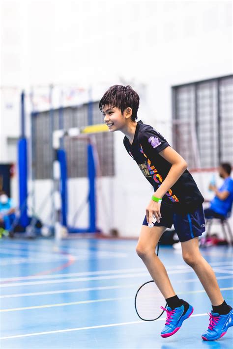 Backhand Clear Badminton 的图像结果