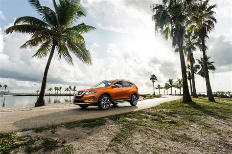 Nissan reveals the 2017 Rogue model