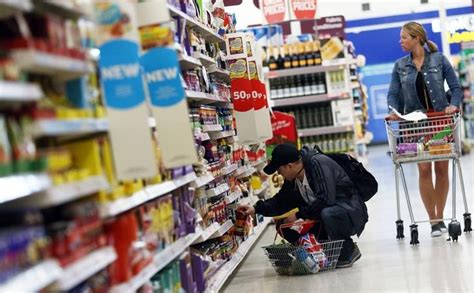 Top 3 Indian stocks to buy after today’s inflation data By Invezz