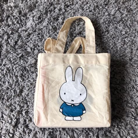 Miffys book collection in RG30 Norcot für £ 5,00 zum Verkauf | Shpock AT