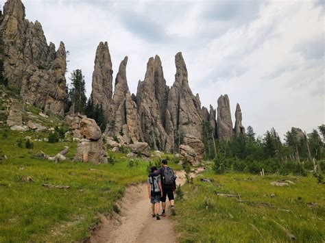 5 Useful Tips for a Fun Hike Cathedral Spires Trail