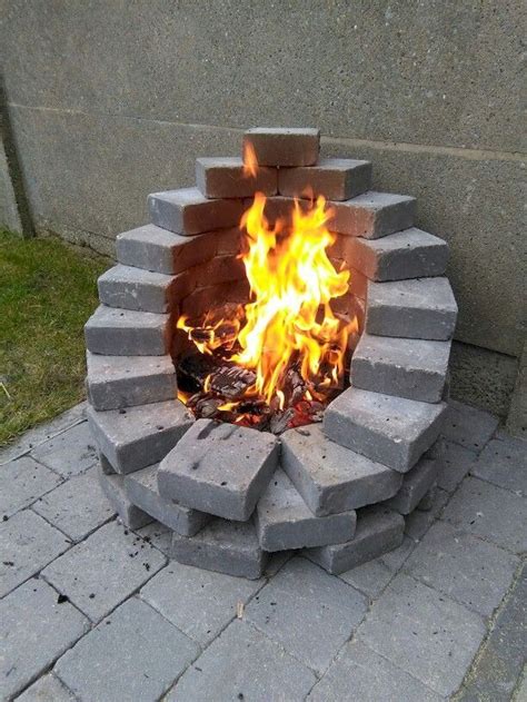 31 Easy and Cheap Fire Pit and Backyard Landscaping Ideas | Cheap fire ...