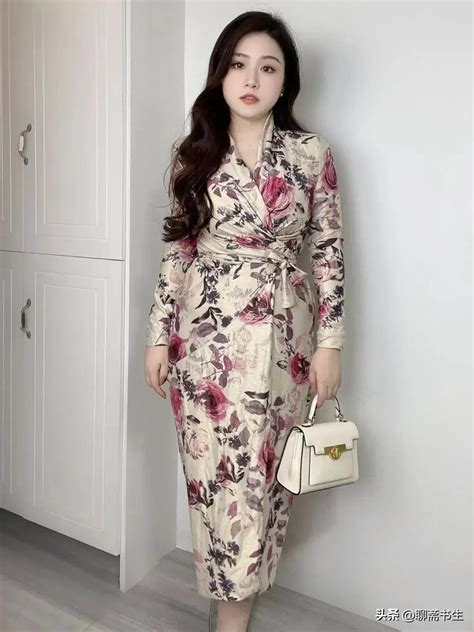 Jade Leak Chi · Qing Ping Mirror Image - iMedia