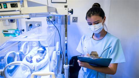 125 Questions to Ask a NICU Nurse