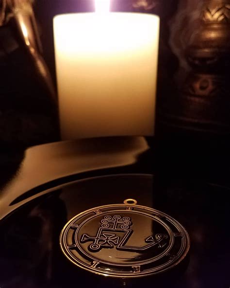 Mystical Dantalion Medallion in Enchanting Candlelight