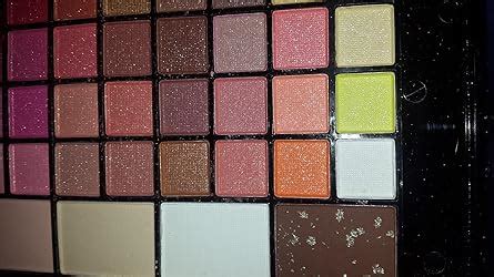 TSS Nyn Noyin Waterproof Makeup Kit with 80 Eyeshadow, 4 Blusher and 4 ...