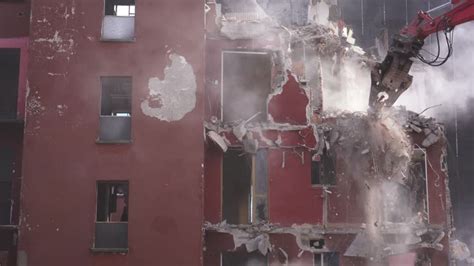 Building Demolition Videos 的图像结果